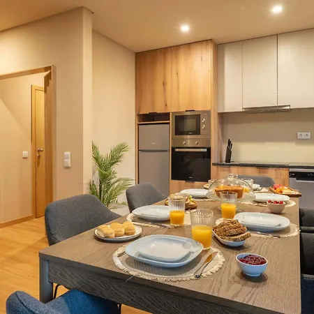 Apartamento Elegant Modern Flat With Balcony By Hostwise