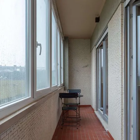 Elegant Modern Flat With Balcony By Hostwise Appartement Oporto