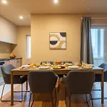 Elegant Modern Flat With Balcony By Hostwise * Πόρτο