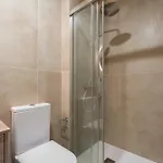 Elegant Modern Flat With Balcony By Hostwise Διαμέρισμα *
